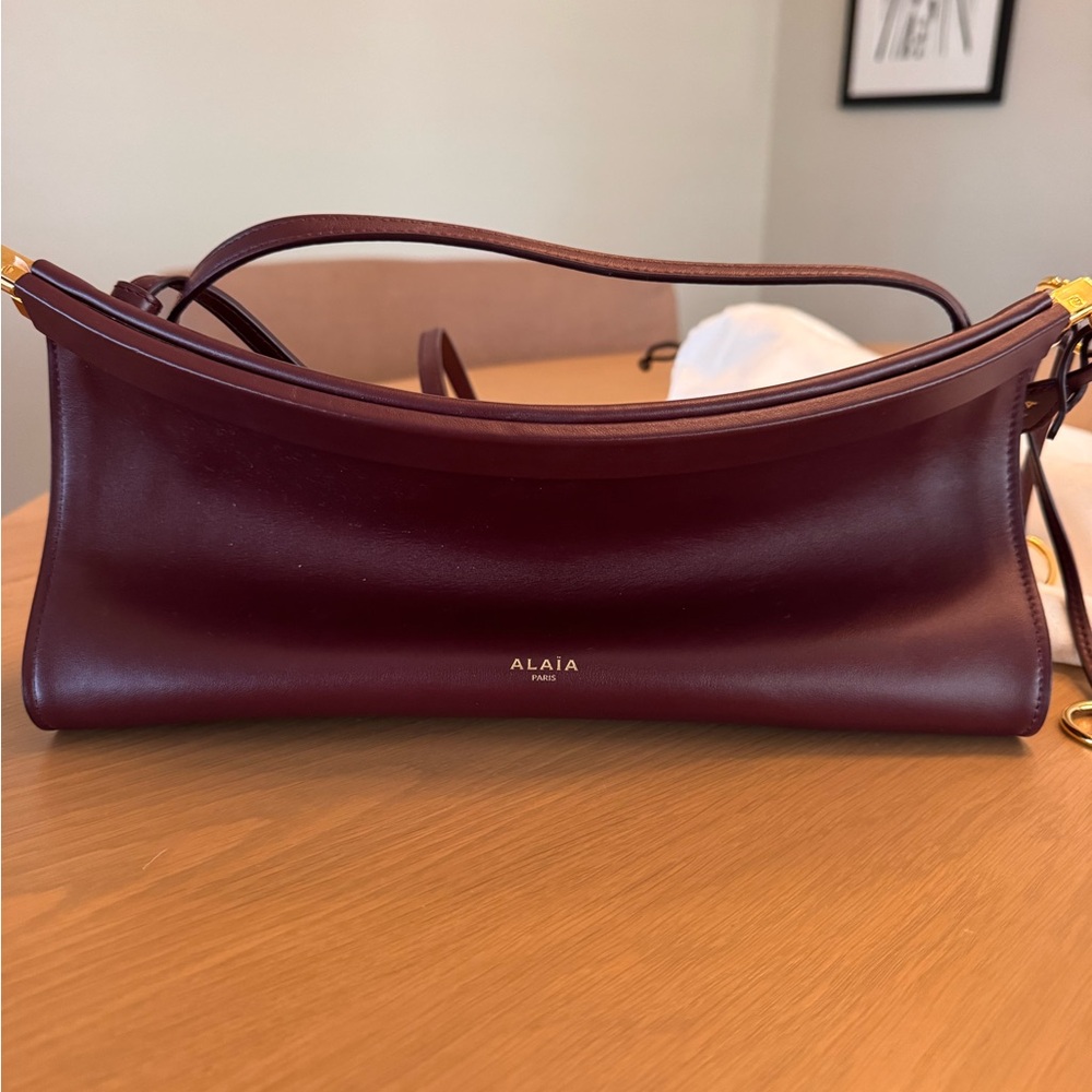 Alaia Deep Burgundy Wave Leather Shoulder Bag - Picture 6 of 10